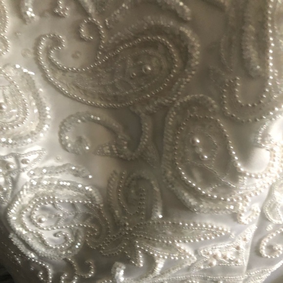 Demetrios wedding gown - Picture 1 of 6